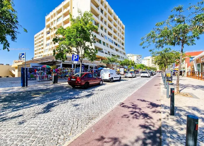 Rocha Varandas Cozy Appartement Portimão